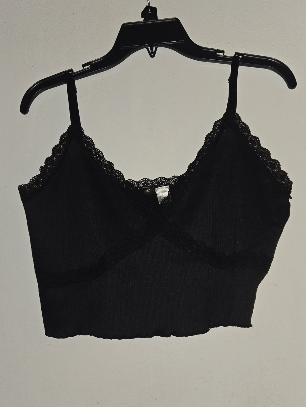 Divided Black Lace-Trim Ribbed Crop Bralette